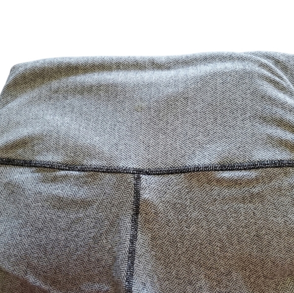 LULULEMON WUNDER UNDER ALL GRAY LEGGINGS - Picture 2 of 5